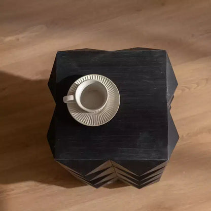 Table d'appoint géométrique en bois massif sculpté, table d'appoint noire pour le salon et la chambre à coucher